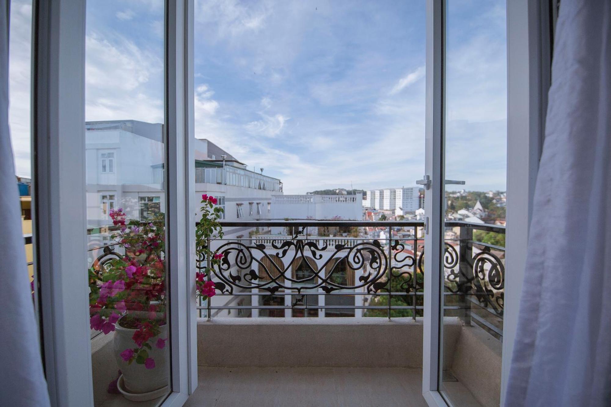Hotel Du Lys Da Lat Dış mekan fotoğraf